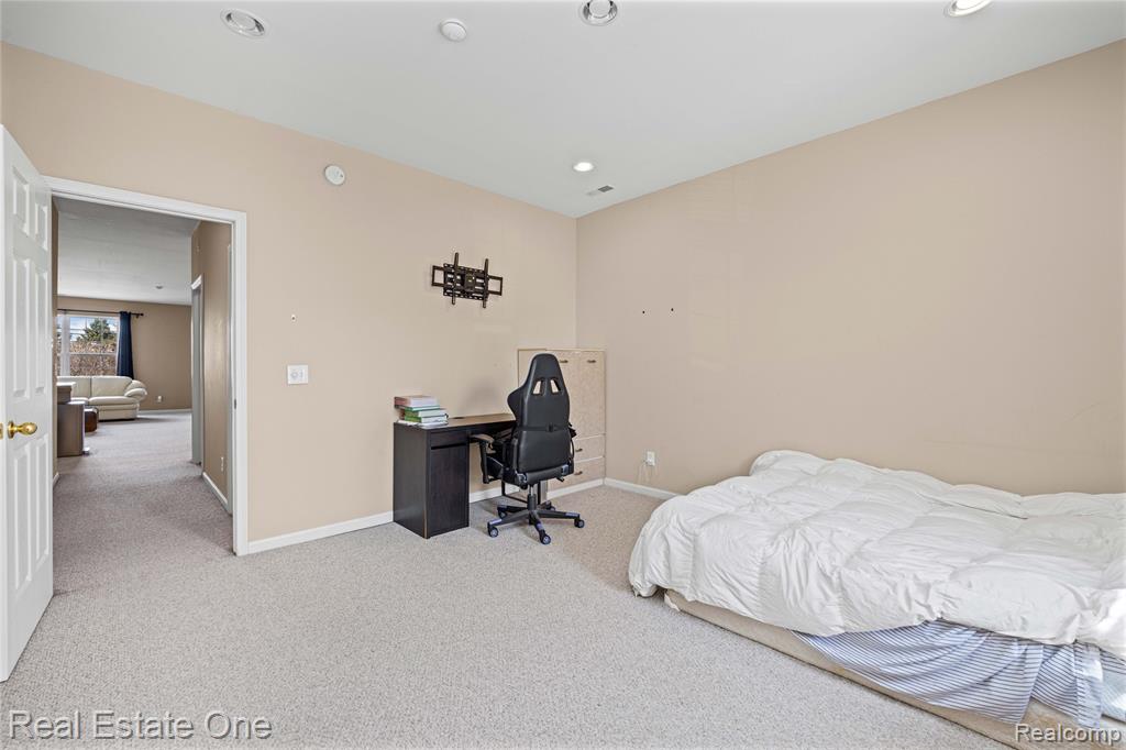 40442 Bay Harbor Lane, Canton, MI 48188 — Photo 25