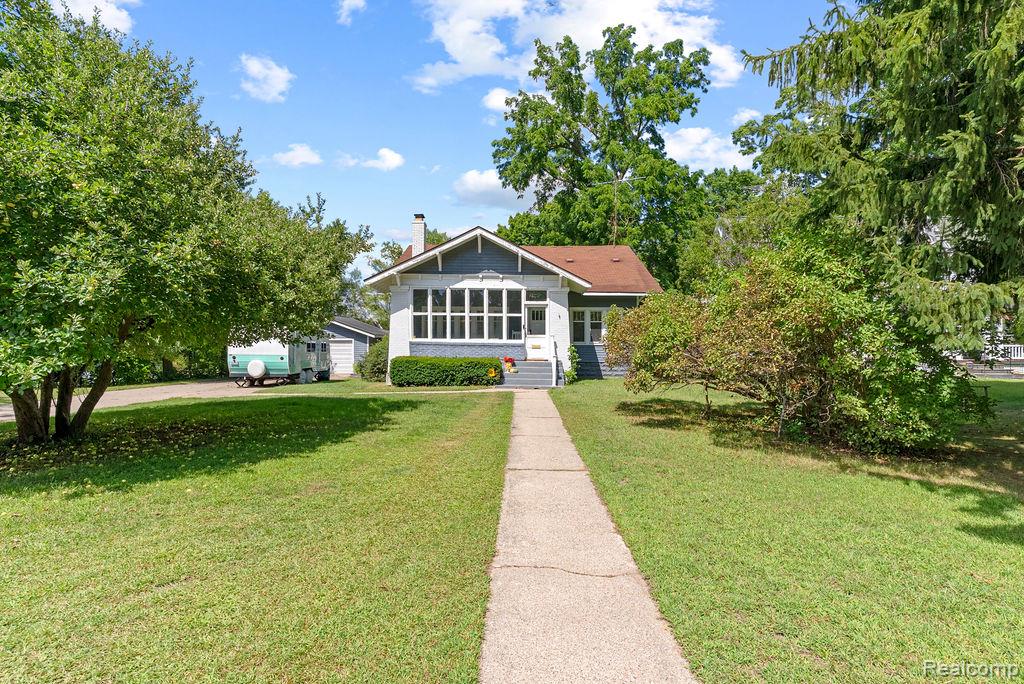411 E Maple Street, Holly, MI 48442 — Photo 3