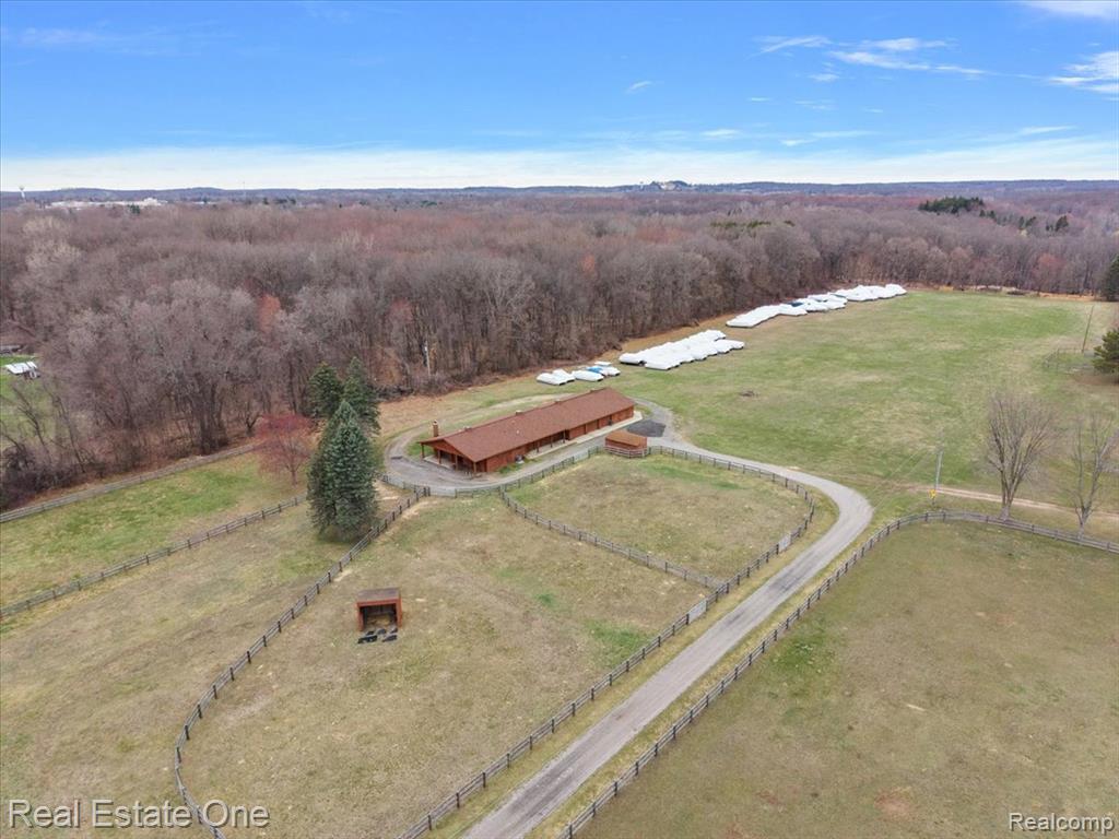 1050 Oxbow Lake Road, White Lake, MI — Photo 26