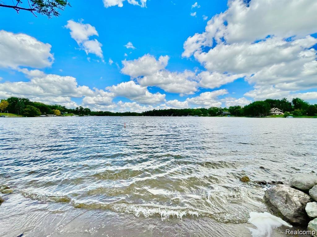 7477 Ore Knob Drive, Fenton, MI 48430 — Photo 50