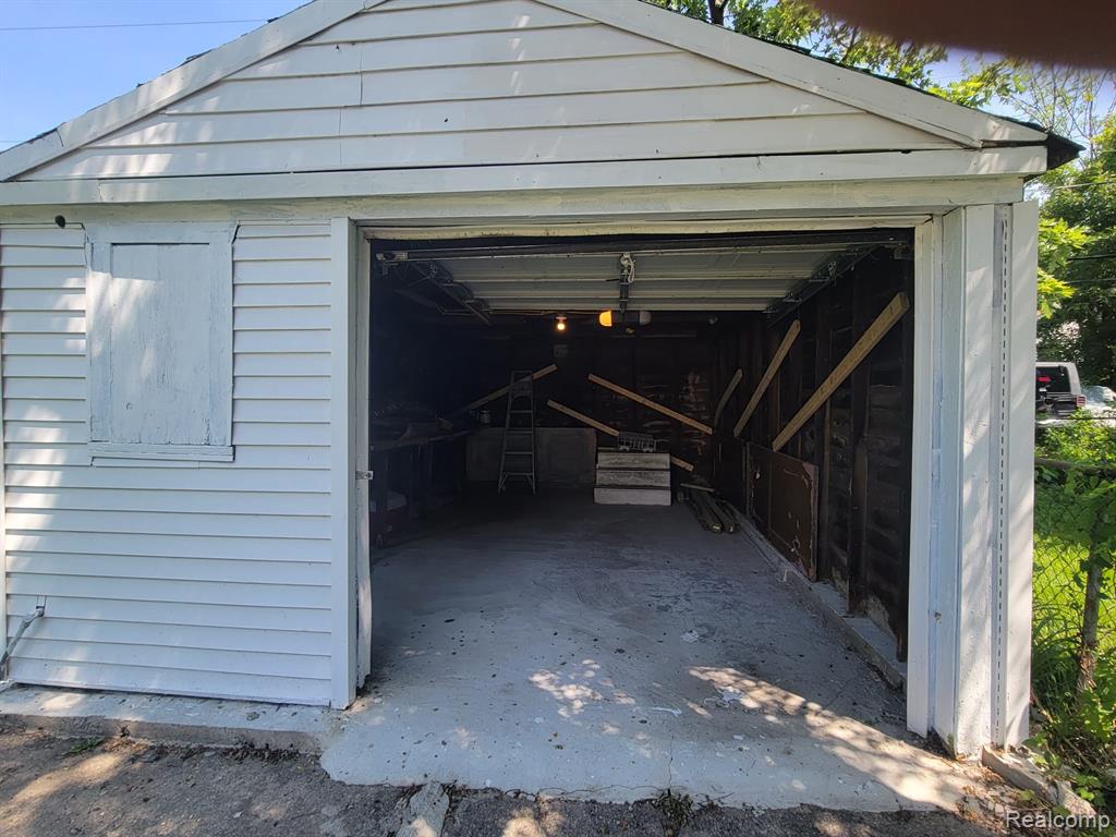 7027 Chalmers Avenue, Warren, MI 48091 — Photo 26