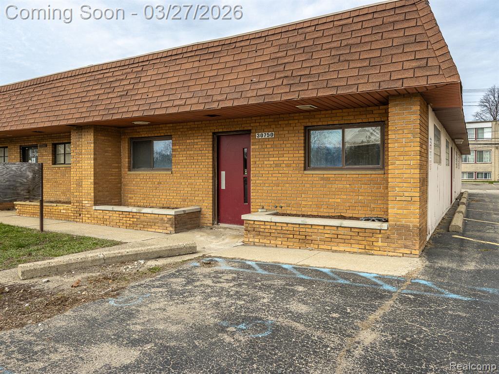 30750 Ford Road, Garden City, MI