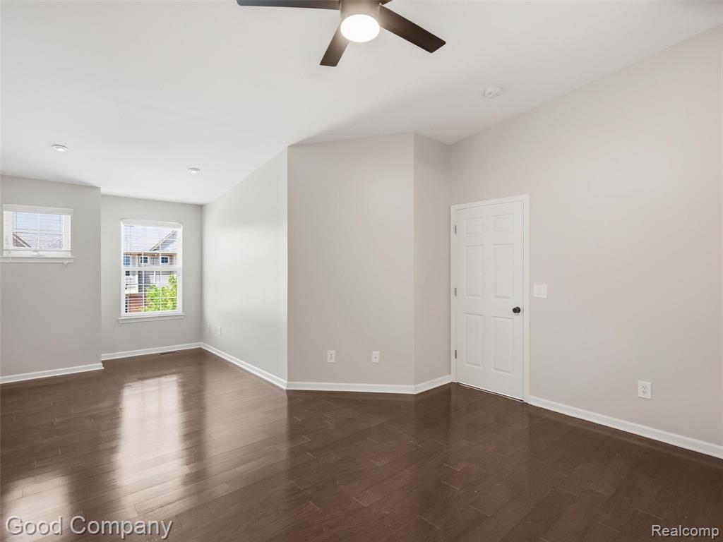 56612 Sunset Drive, Utica, MI 48316 — Photo 17
