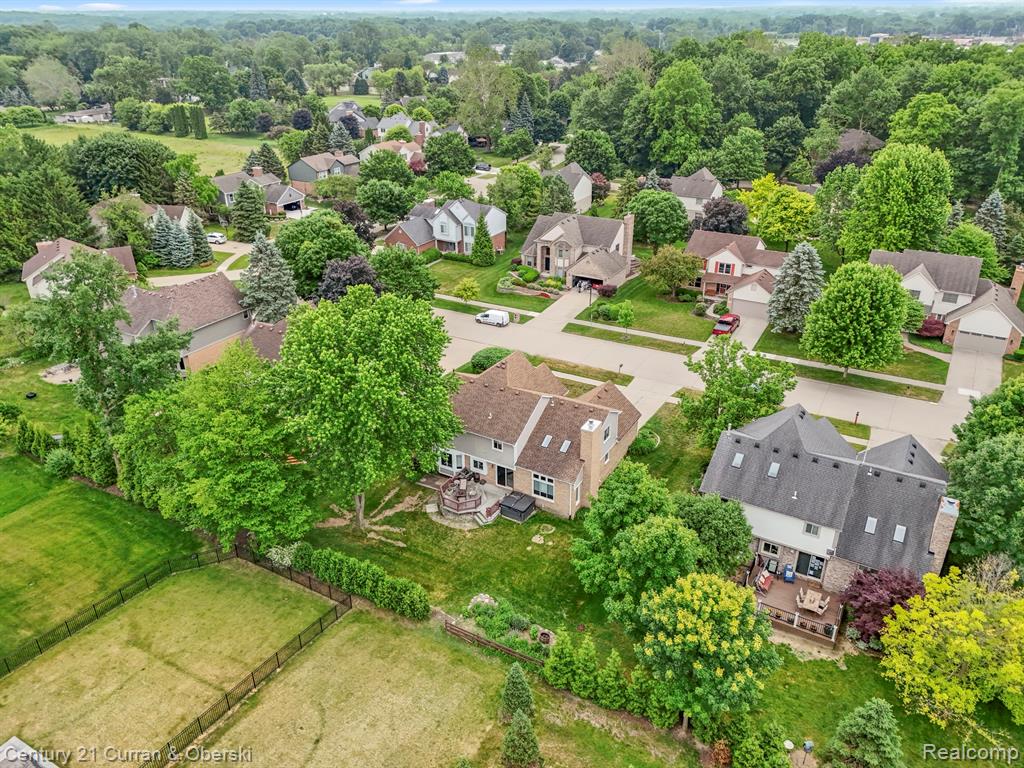 45924 Rockledge Drive, Plymouth, MI 48170 — Photo 62