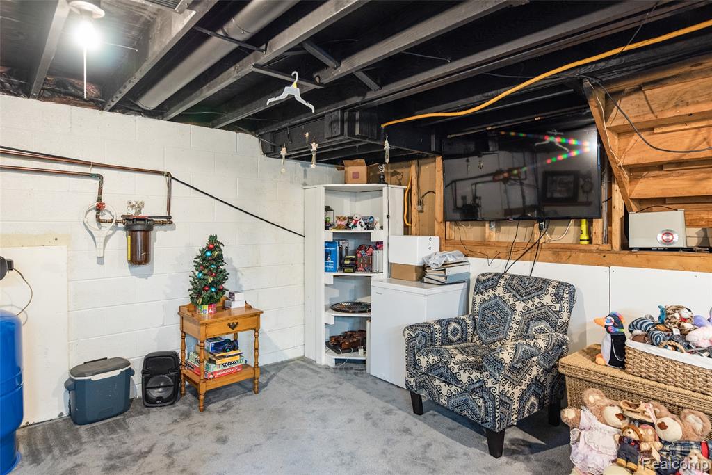 4245 Bunker Avenue, West Bloomfield, MI 48323 — Photo 38