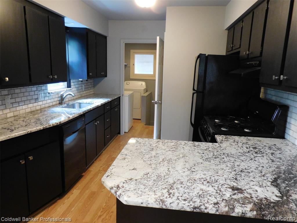 891 Humphrey, Birmingham, MI 48009 — Photo 17