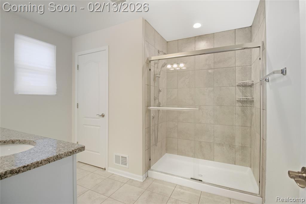 43629 Prospect, 102, Novi, MI — Photo 13
