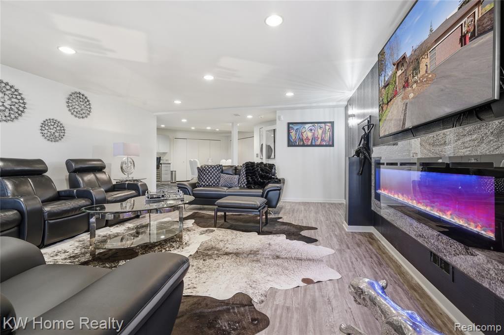 4749 Tara Court, West Bloomfield, MI 48323 — Photo 55