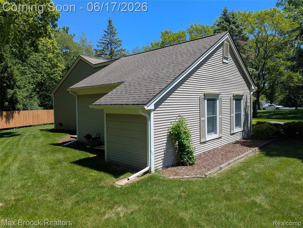 5466 Taylor Lane, Clarkston, MI — Photo 12