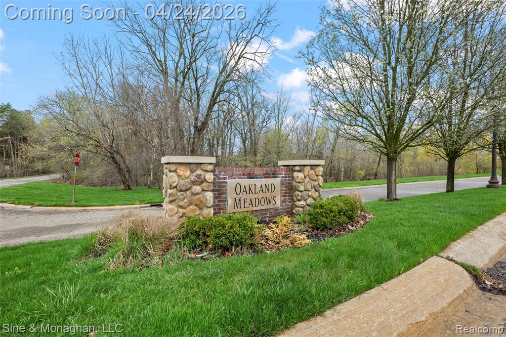 4451 Carriage Hill Court, Rochester, MI 48306 — Photo 58