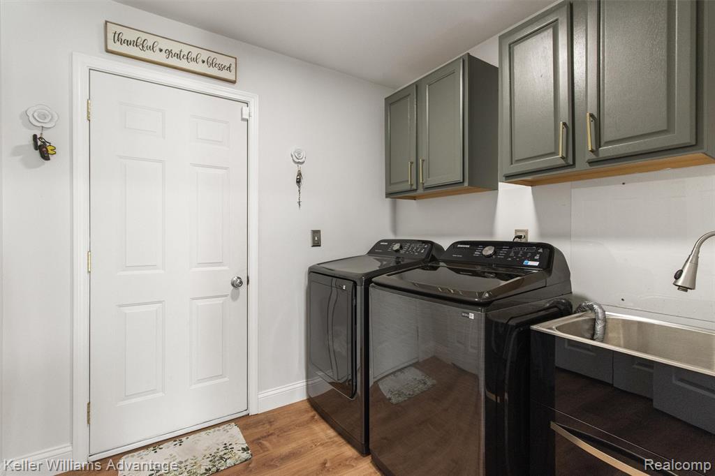651 Woodhaven Drive, 57, Commerce Twp, MI 48390 — Photo 17