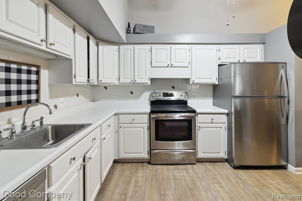61228 Greenwood Drive, 64, South Lyon, MI 48178 — Photo 16