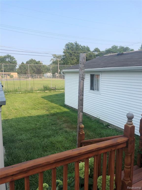 4715 CULVER Street, Dearborn Heights, MI 48125 — Photo 33