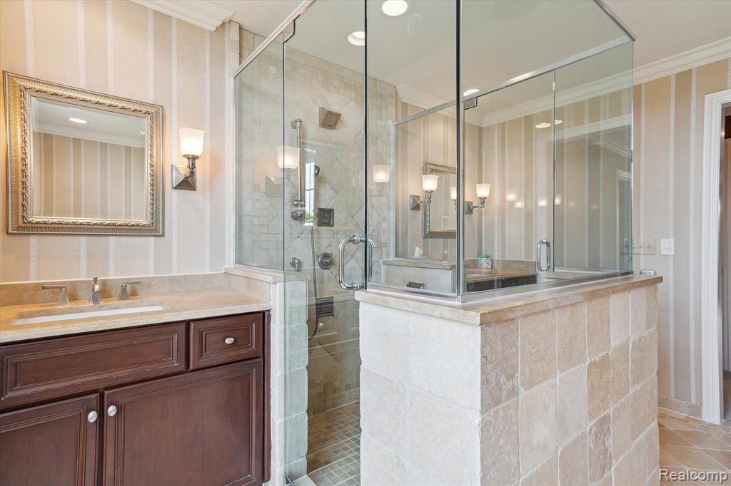17712 PARKSHORE Drive, Northville, MI 48168 — Photo 44