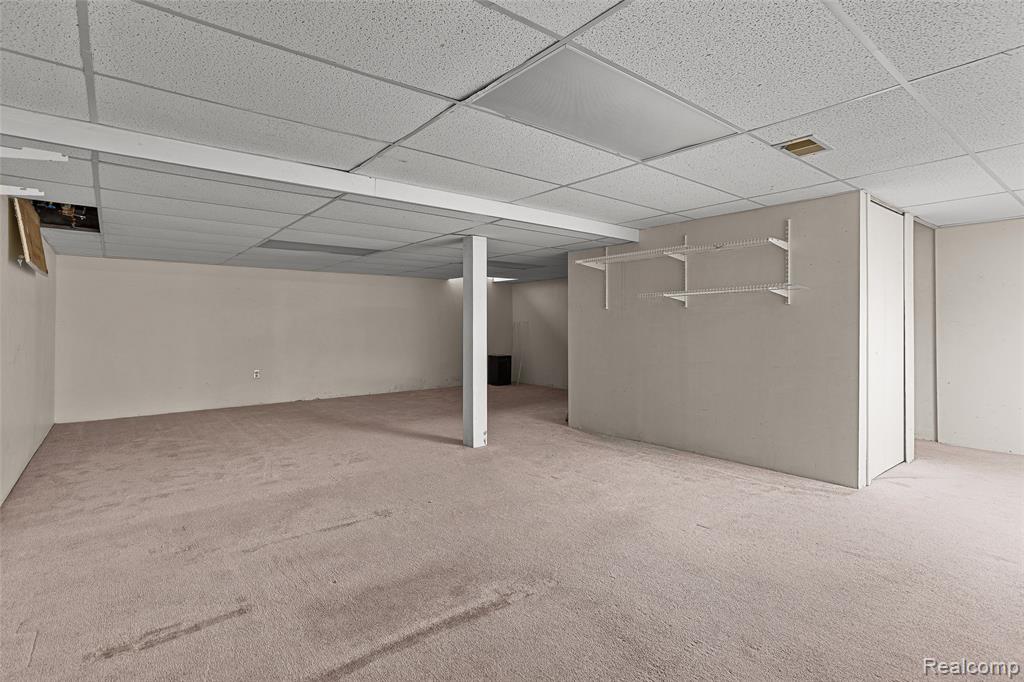 7147 Elmhurst, West Bloomfield, MI — Photo 26