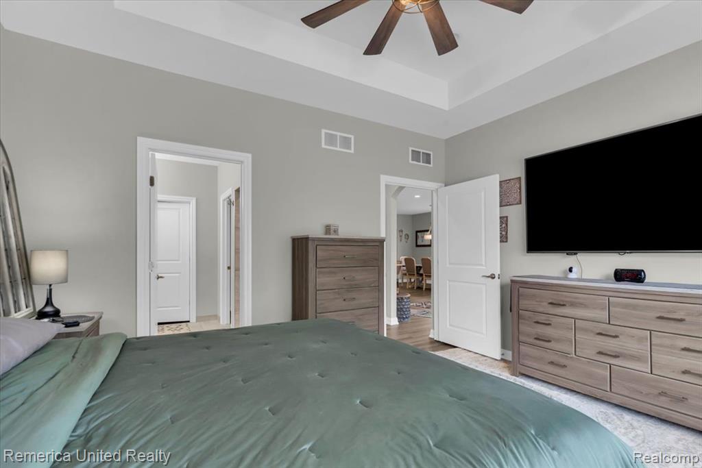 8057 Timber Trail, White Lake, MI — Photo 15