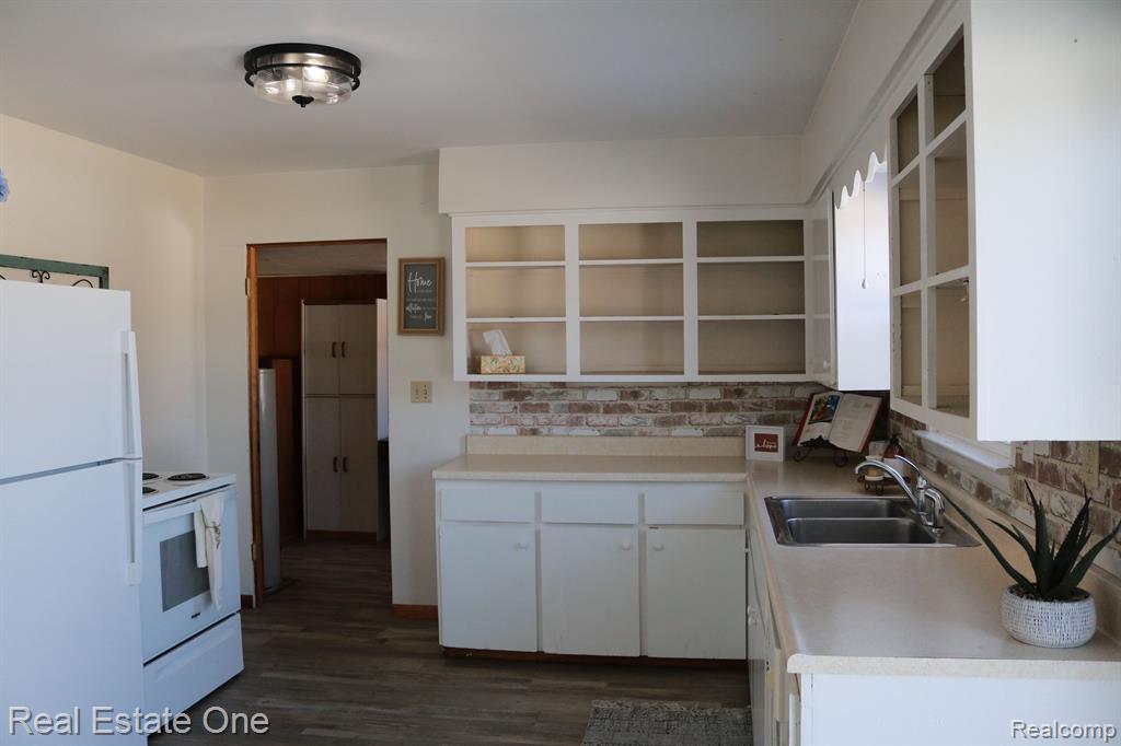 424 W CEDAR Street, Standish, MI 48658 — Photo 5