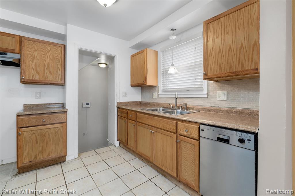 20164 Tracey Street, Detroit, MI 48235 — Photo 6