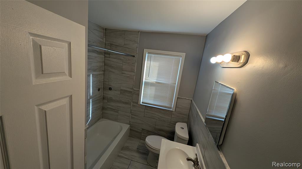 21338 Pembroke Avenue, Detroit, MI 48219 — Photo 8