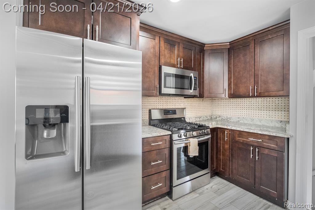 611 Highview Street, Dearborn, MI 48128 — Photo 12
