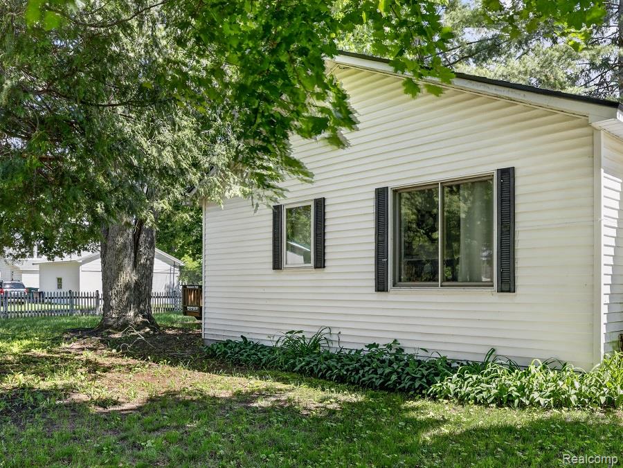 706 N Ionia Street, Gladwin, MI 48624 — Photo 6