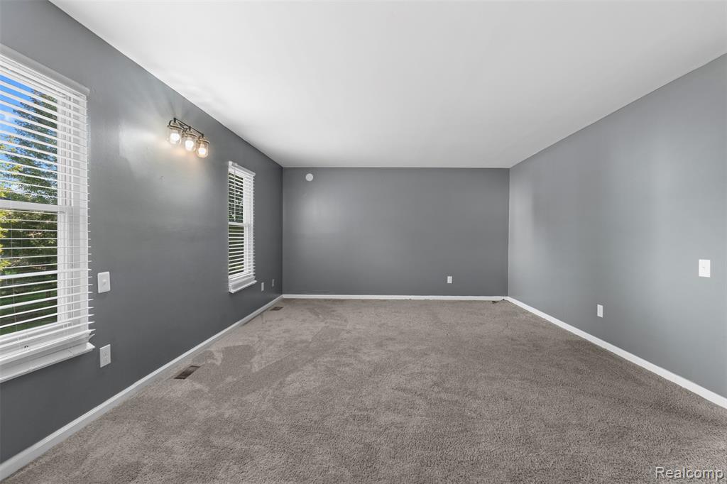 5428 Hammersmith Drive, West Bloomfield, MI — Photo 17