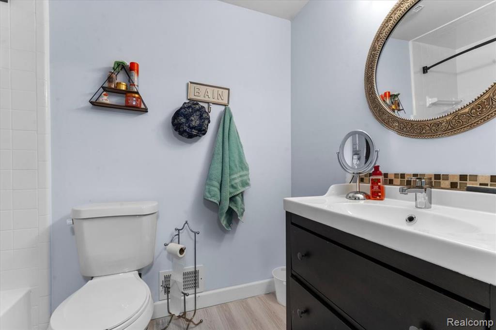 21301 E Glen Haven Circle, Northville, MI, 48167