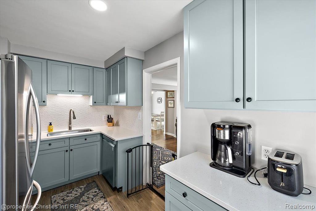 4103 GRANDVIEW Road, Royal Oak, MI 48073 — Photo 12