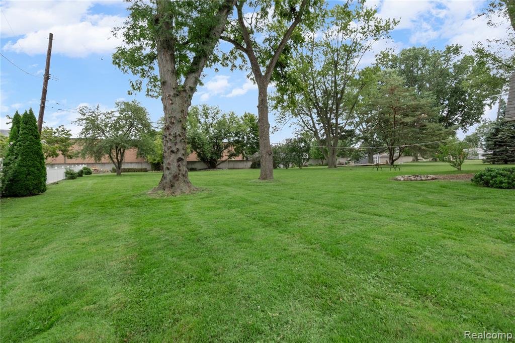 14962 Beatrice Street, Livonia, MI, 48154