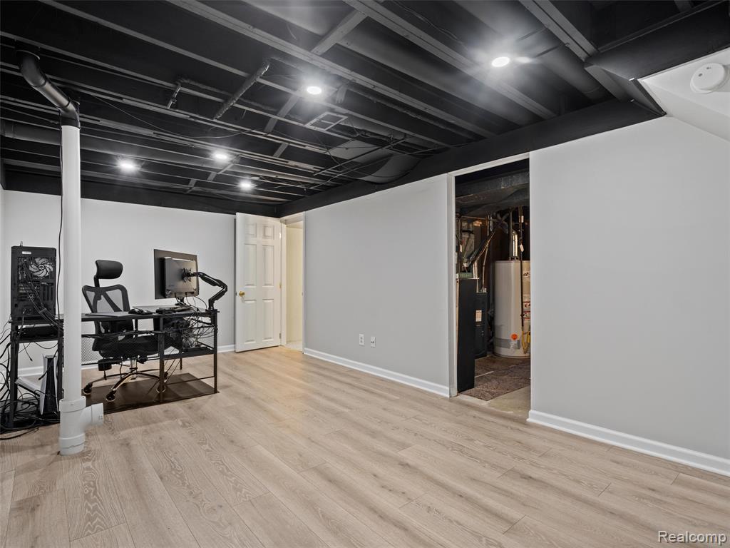 65 Stratford Lane, Rochester Hills, MI 48309 — Photo 27