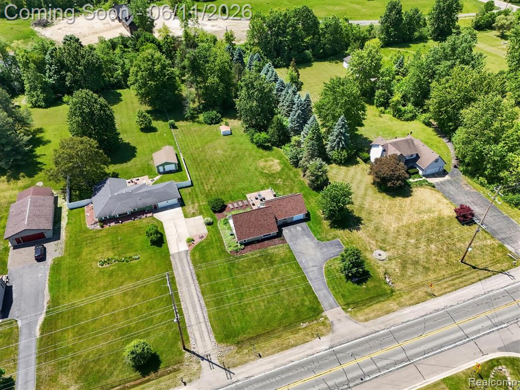 5464 E Maple Avenue, Grand Blanc, MI 48439 — Photo 45