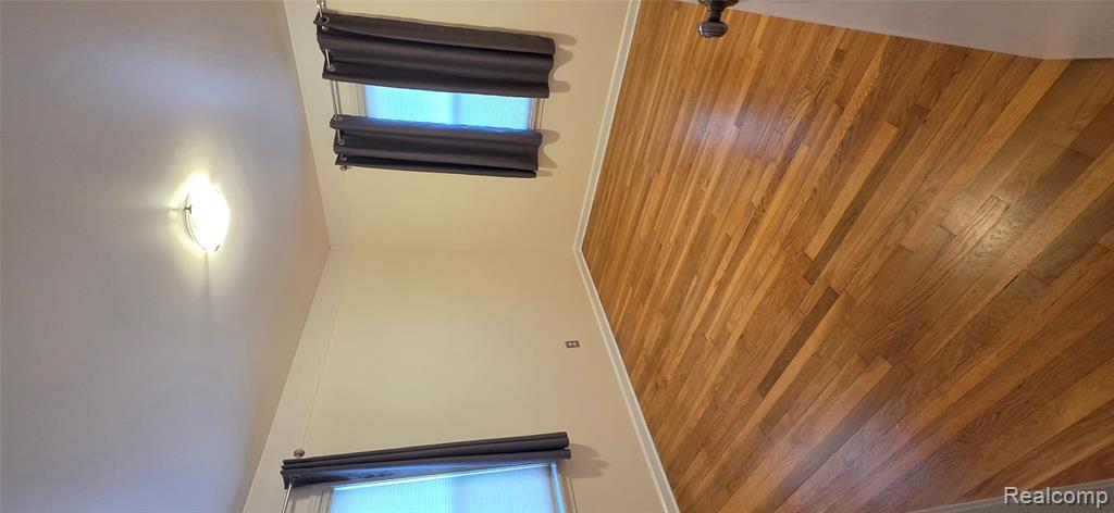 9623 Fairfield Street, Livonia, MI 48150 — Photo 11