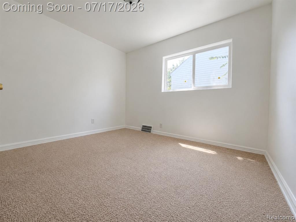 9176 Winthrop Street, Detroit, MI 48228 — Photo 8