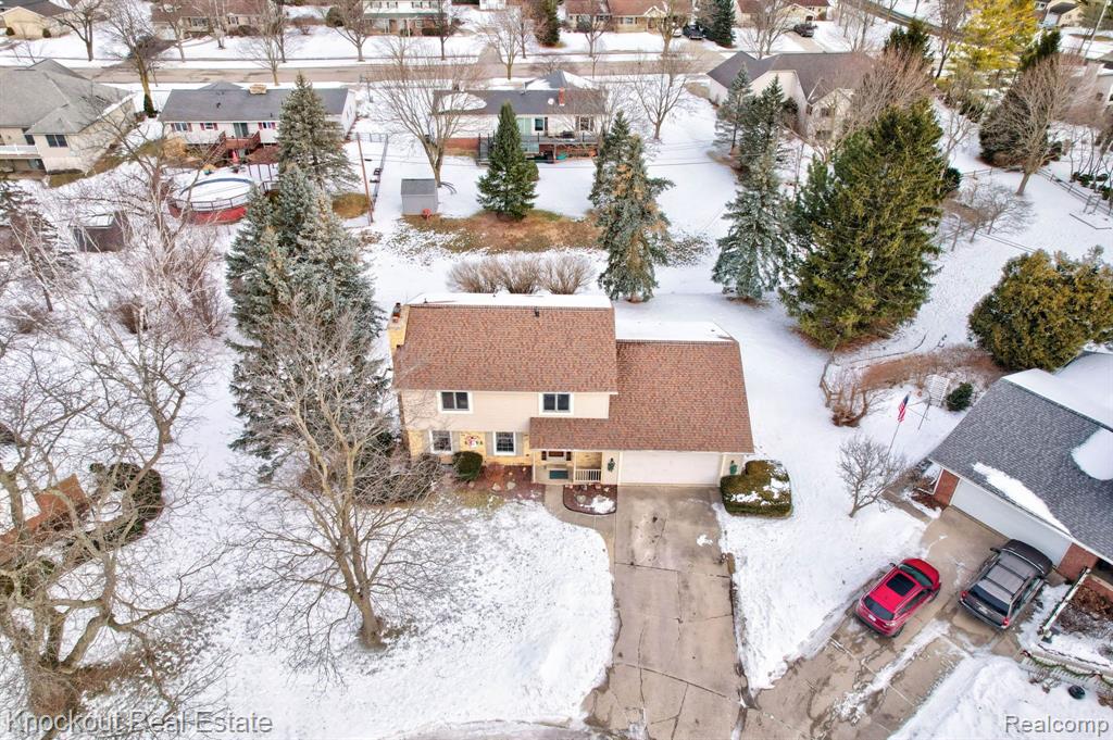 4 MARY LANE COURT, Frankenmuth, MI 48734 — Photo 57
