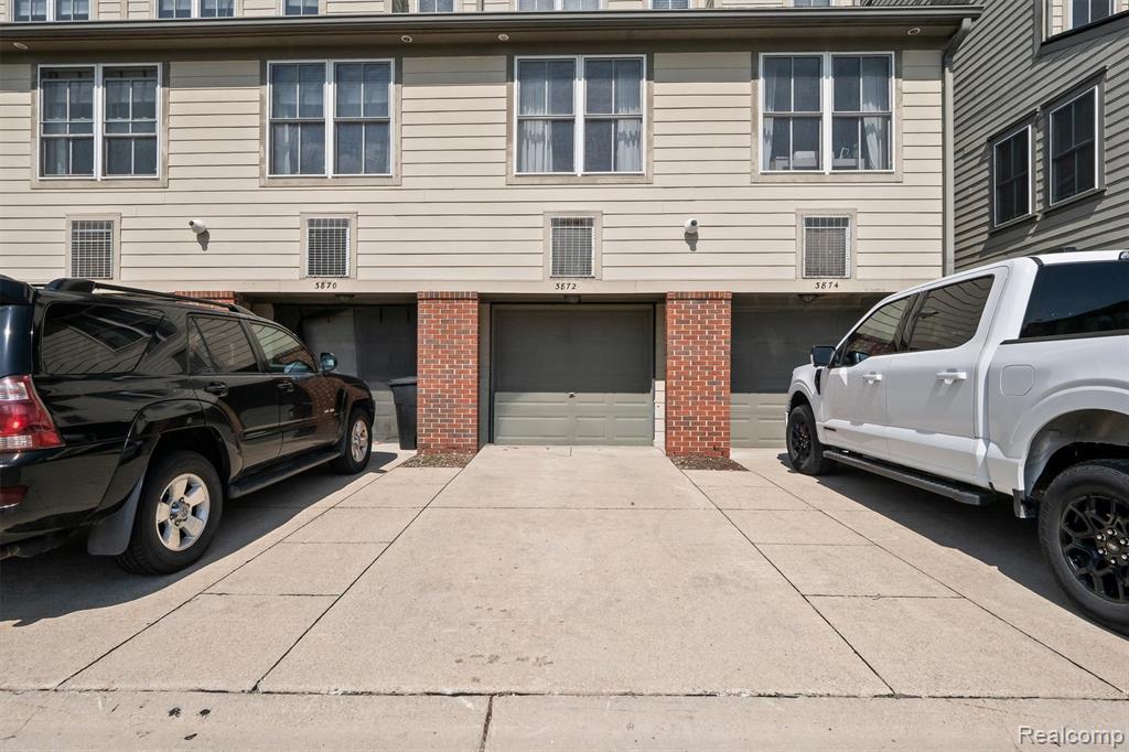 3872 Forester Boulevard, Auburn Hills, MI 48326 — Photo 24