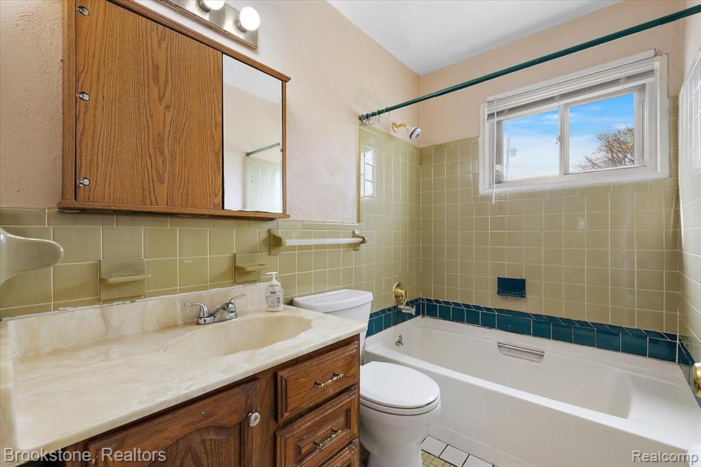 7528 Anna Avenue, Warren, MI 48092 — Photo 15