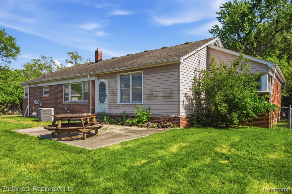 860 Palmer Street, Plymouth, MI 48170 — Photo 22