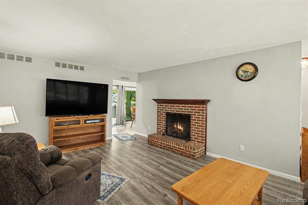 4786 E Allen Road, Webberville, MI 48892 — Photo 5