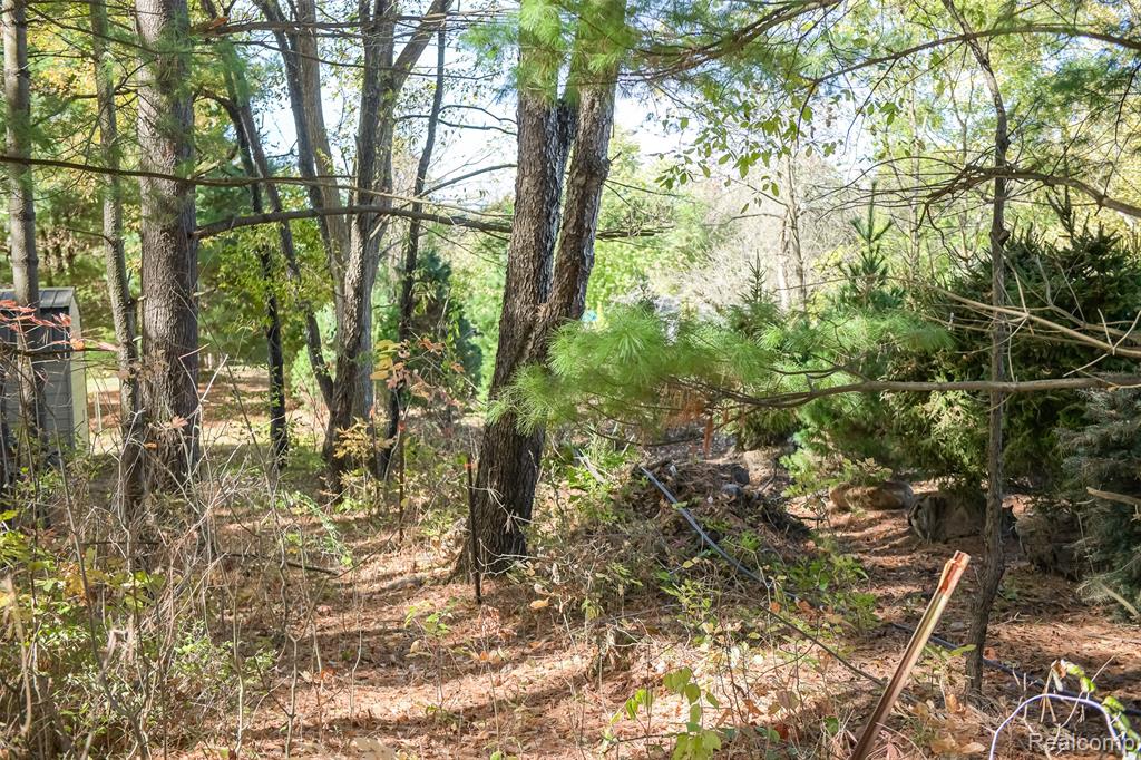 2076 Seymour Lake Road, Ortonville, MI 48462 — Photo 32