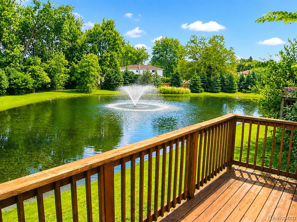 4392 Navin Field Lane, Troy, MI 48085 — Photo 9