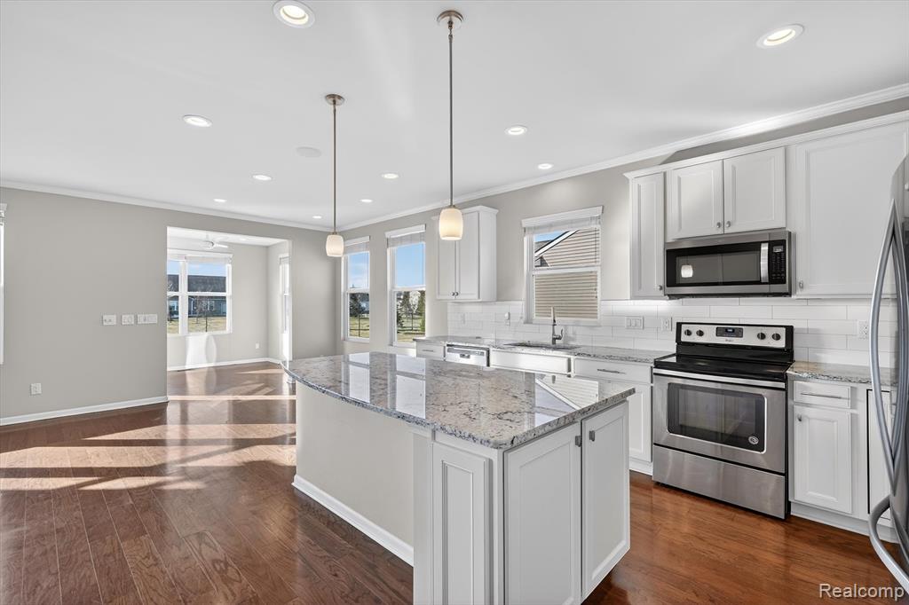 50195 Alden, Canton, MI 48188 — Photo 11