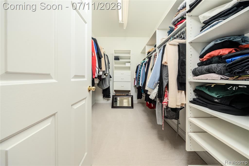 819 Majestic Drive, Rochester Hills, MI 48306 — Photo 18
