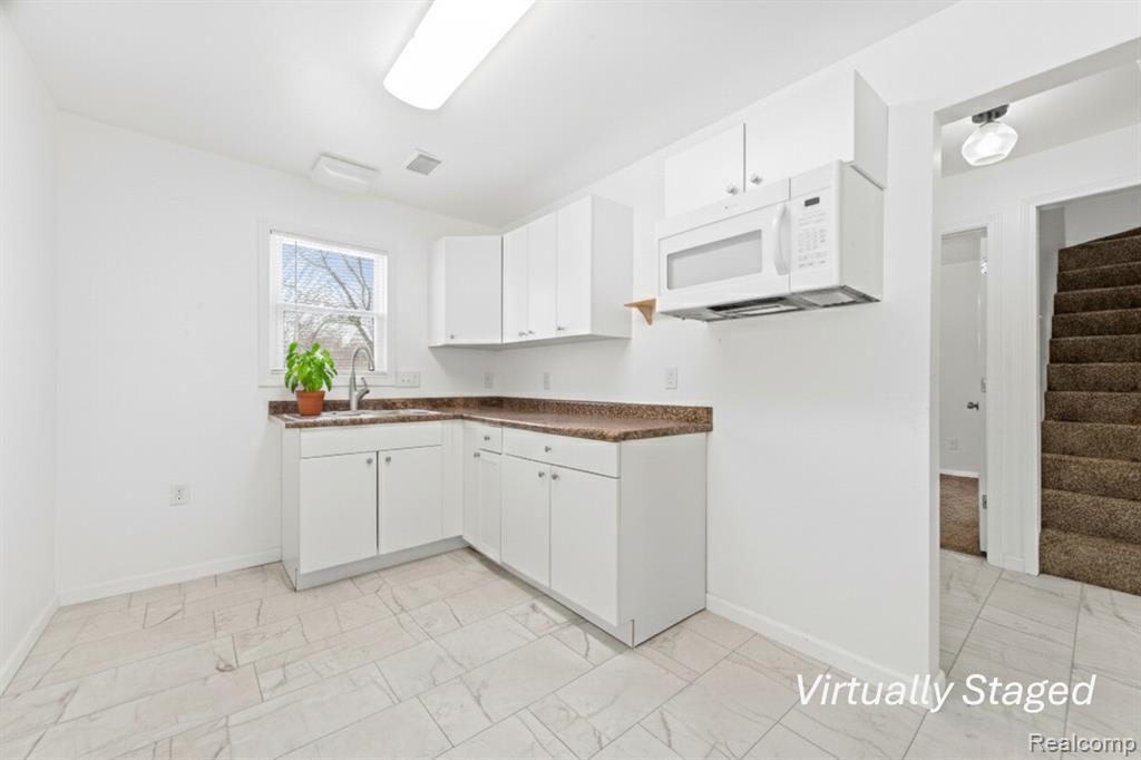 7315 Hollywood Street, Romulus, MI 48174 — Photo 8