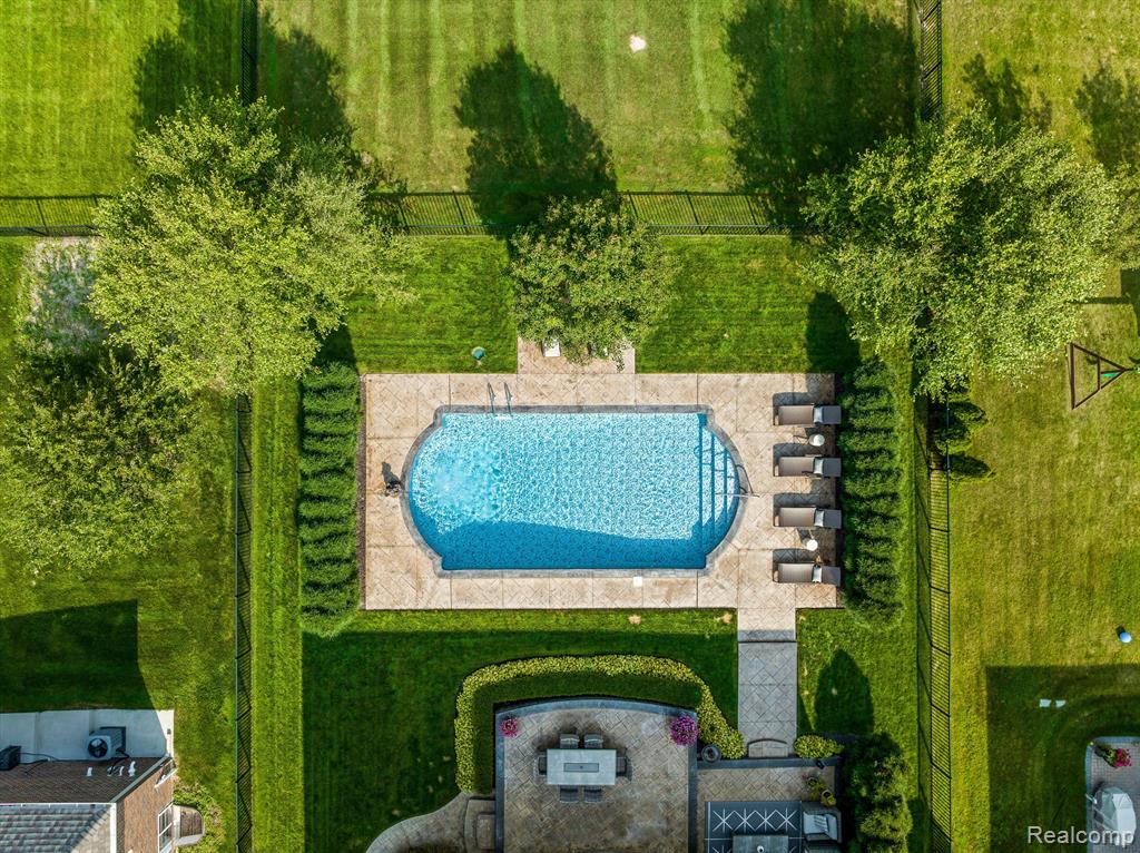 52442 Melody Drive, Macomb, MI 48042 — Photo 9