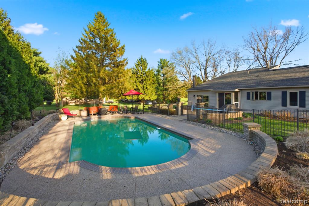 2411 Wixom Trail, Milford, MI 48381 — Photo 47