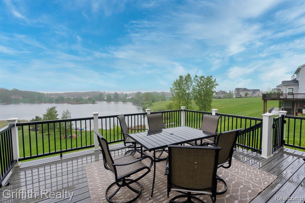 9869 Dartmouth Road Road, Clarkston, MI 48348 — Photo 55
