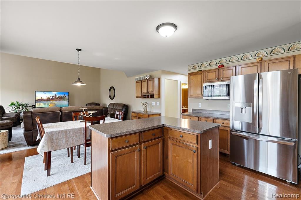 6367 Florence Lane, Belleville, MI 48111 — Photo 29