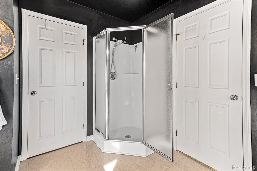4680 Hunters Circle W, Canton, MI 48188 — Photo 23