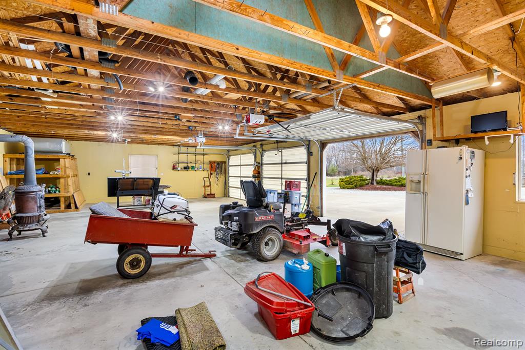 1411 Fox Road, Wales, MI — Photo 32
