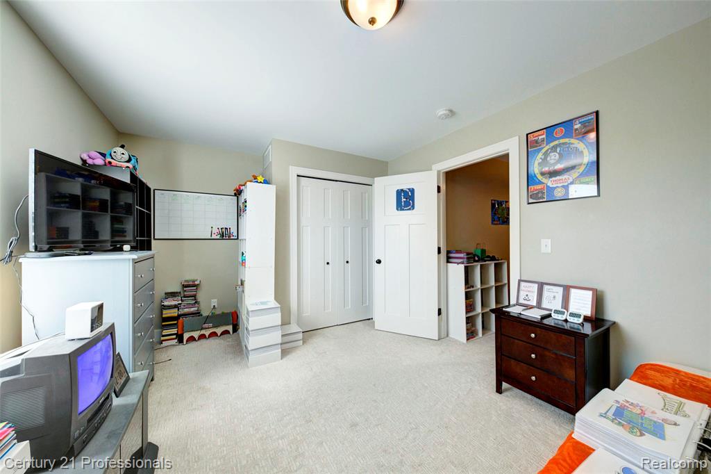 1331 Yosemite Valley Drive, Milford, MI 48381 — Photo 41